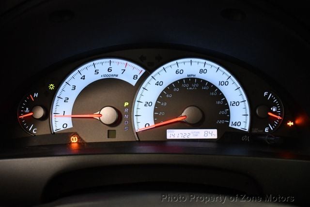 2011 Toyota Camry BASE - 22443374 - 32