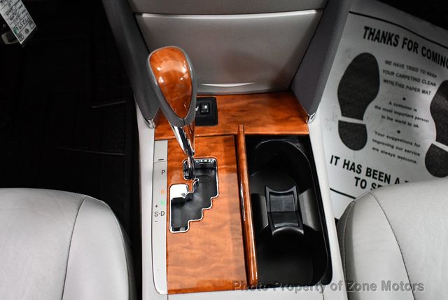 2011 Toyota Camry BASE - 22681154 - 24