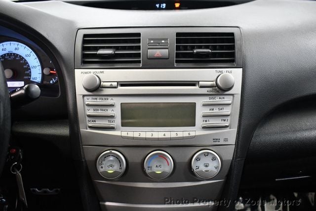 2011 Toyota Camry BASE - 22912575 - 23