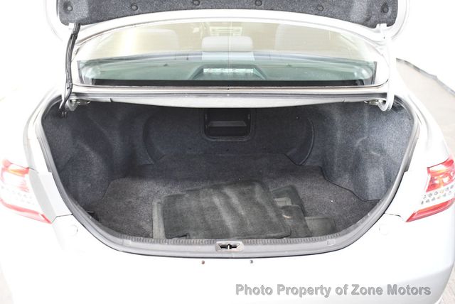 2011 Toyota Camry BASE - 22912575 - 38