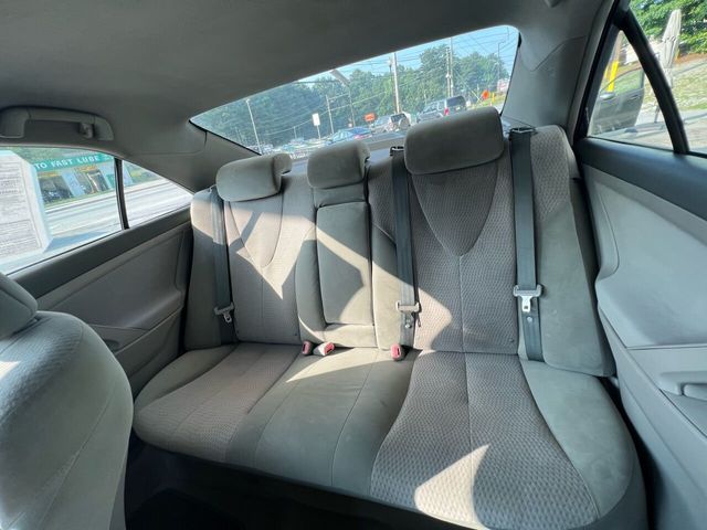 2011 Toyota Camry Base 4dr Sedan 6A - 22314841 - 7