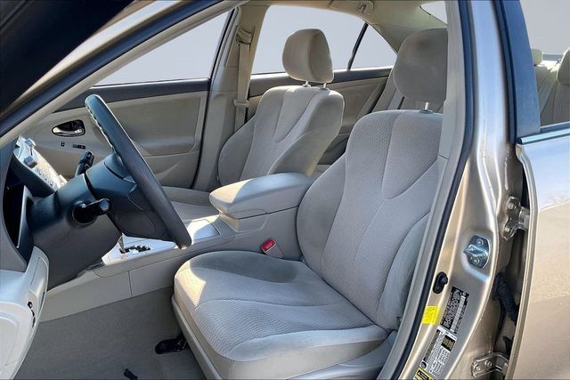 2011 Toyota Camry LE - 22972829 - 9