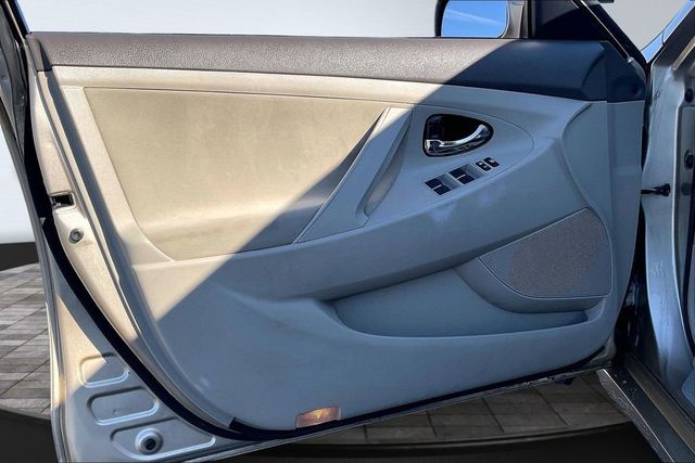 2011 Toyota Camry LE - 22972829 - 8