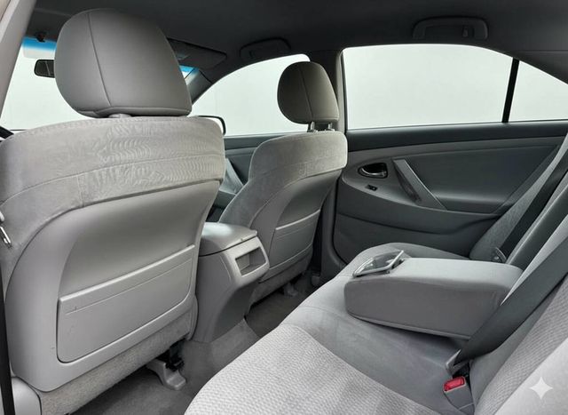 2011 Toyota Camry LE 4dr Sedan 6A - 22949102 - 12