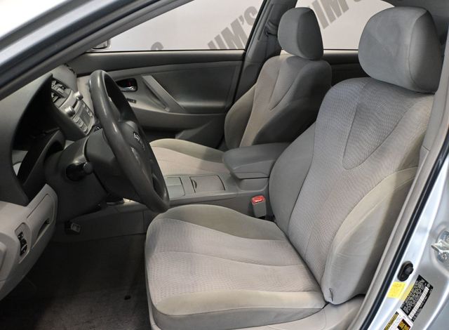 2011 Toyota Camry LE Sedan - 23075237 - 9