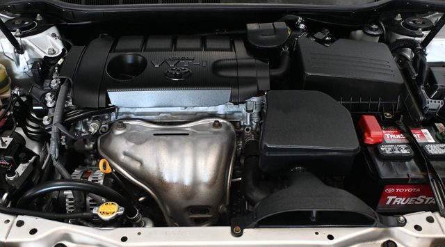2011 Toyota Camry LE Sedan - 23075237 - 13