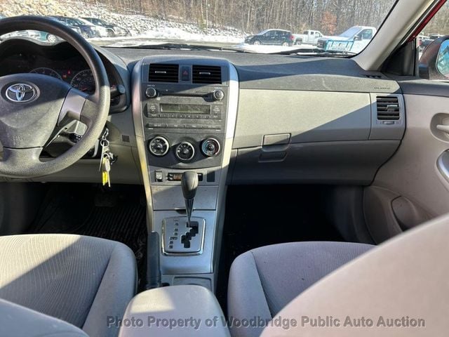 2011 Toyota Corolla 4dr Sedan Automatic LE - 22774080 - 17