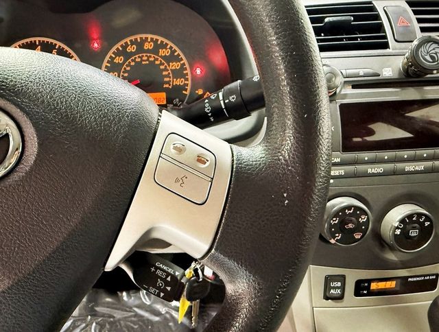 2011 Toyota Corolla 4dr Sedan Automatic LE - 22937744 - 10