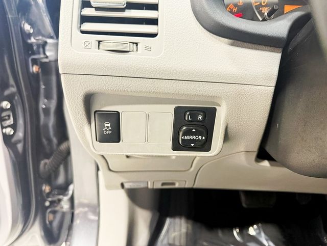 2011 Toyota Corolla 4dr Sedan Automatic LE - 22937744 - 12