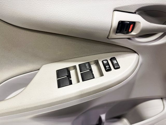 2011 Toyota Corolla 4dr Sedan Automatic LE - 22937744 - 22