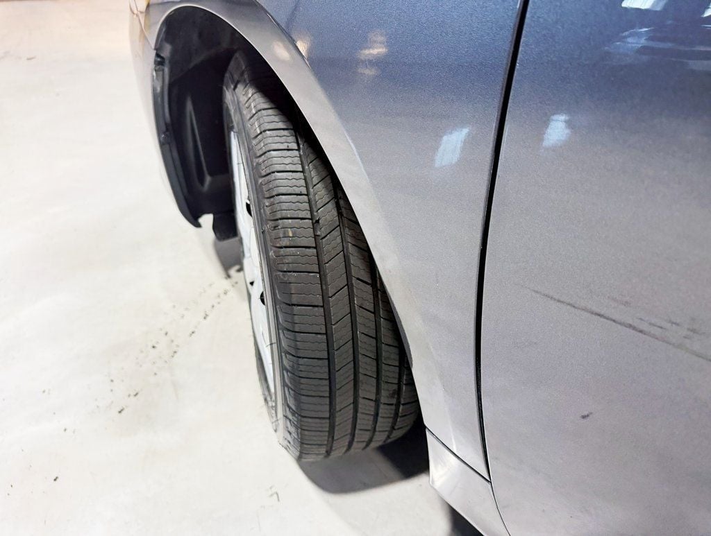 2011 Toyota Corolla 4dr Sedan Automatic LE - 22937744 - 2