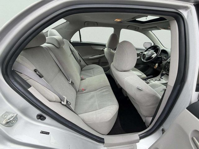 2011 Toyota Corolla 4dr Sedan Automatic LE - 22958087 - 18