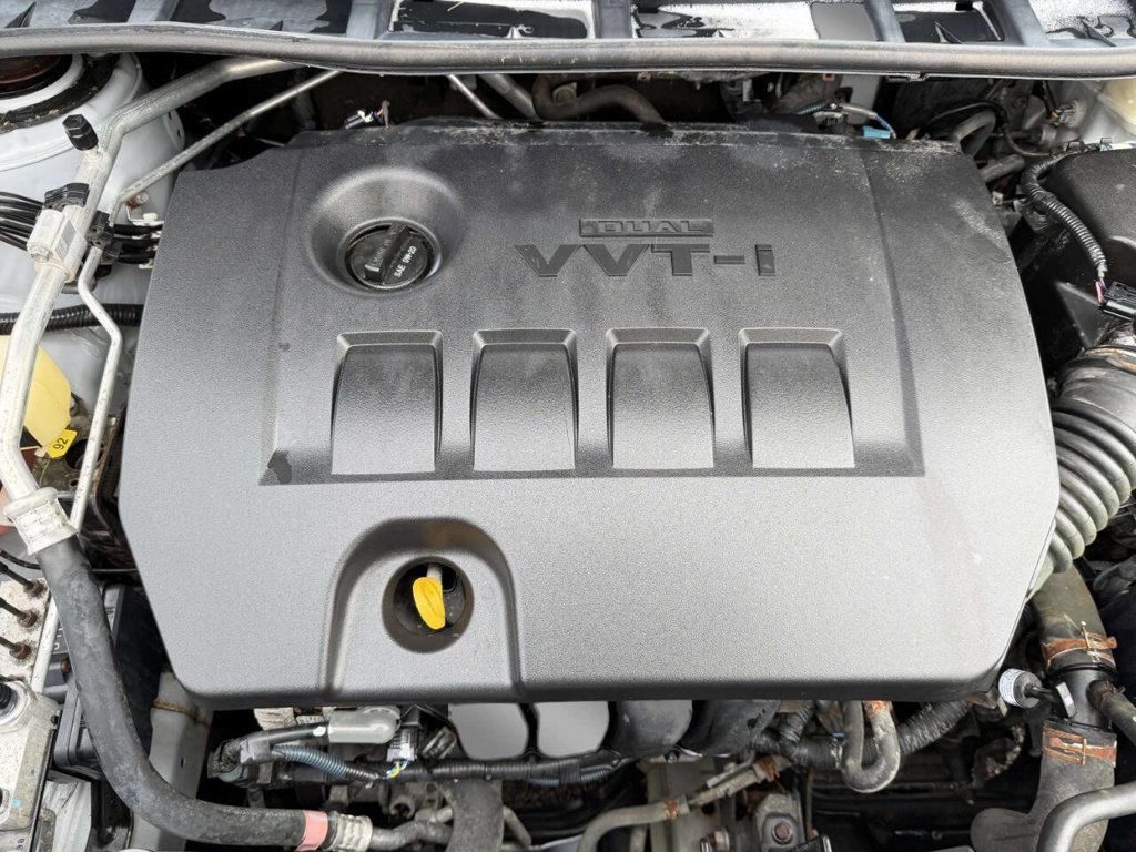 2011 Toyota Corolla 4dr Sedan Automatic LE - 22958087 - 24