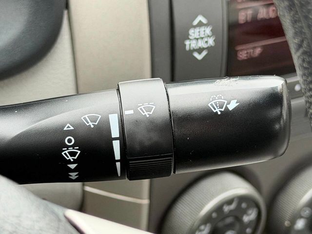 2011 Toyota Corolla 4dr Sedan Automatic LE - 22958087 - 30