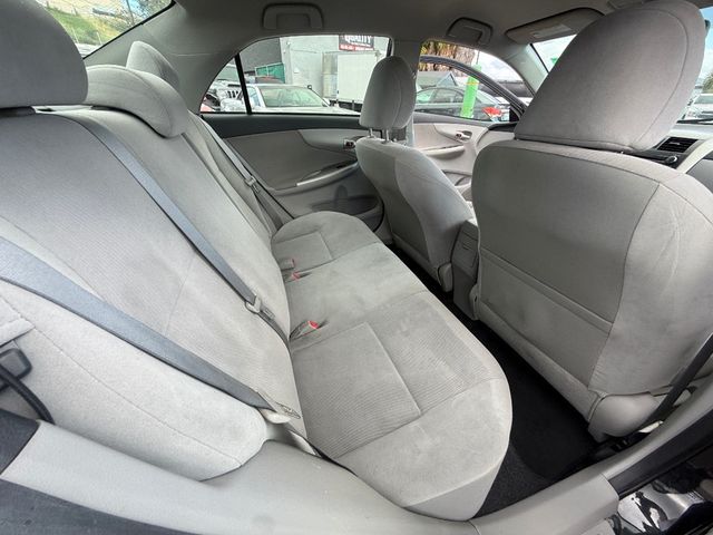 2011 Toyota Corolla 4dr Sedan Automatic LE - 22996313 - 21