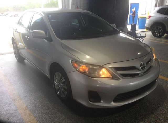 2011 Toyota Corolla 4dr Sedan Automatic LE - 23020474 - 3