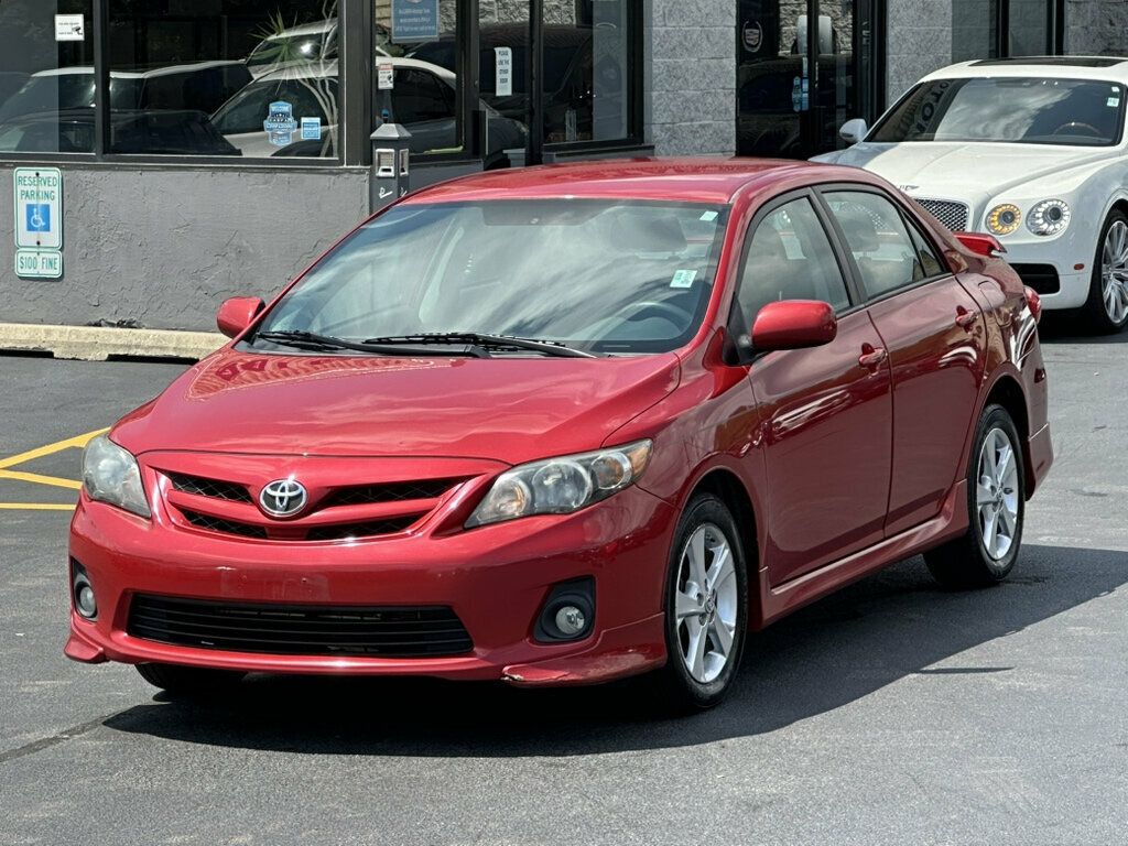 2011 Toyota Corolla 4dr Sedan Automatic LE - 23062330 - 11