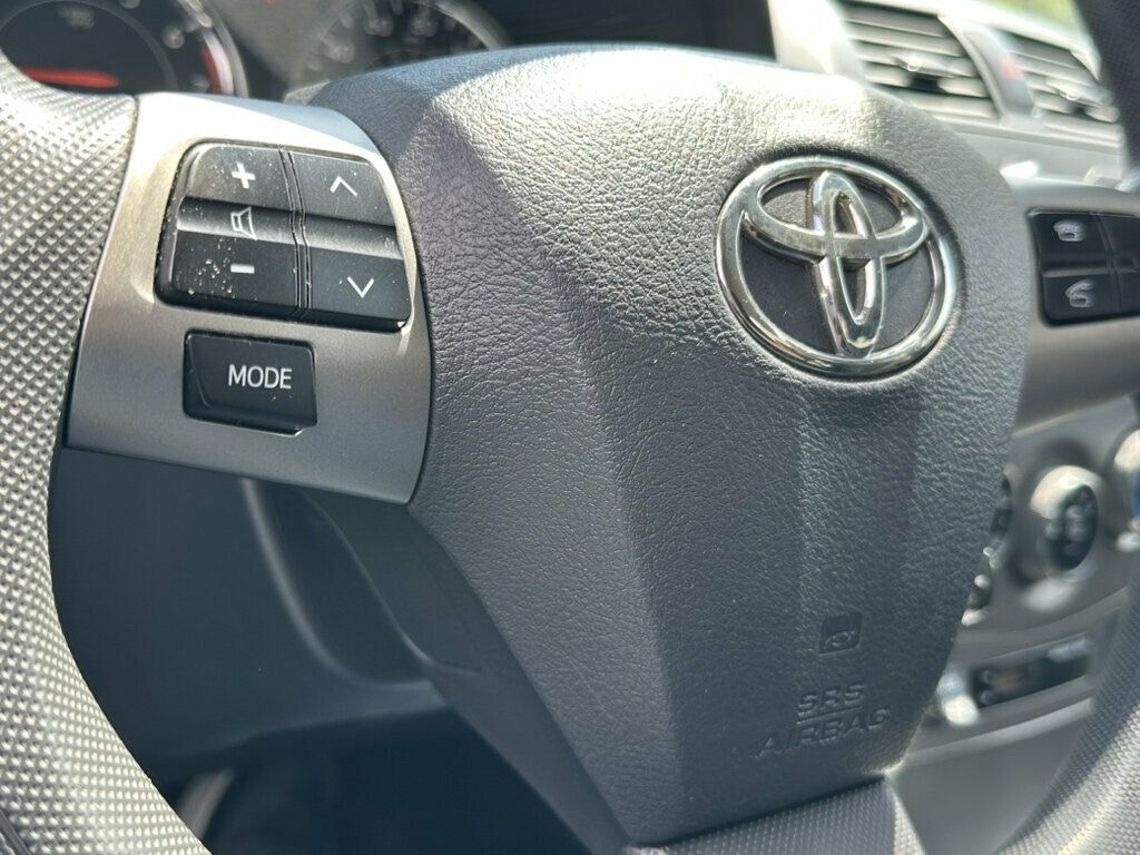 2011 Toyota Corolla 4dr Sedan Automatic LE - 23062330 - 23