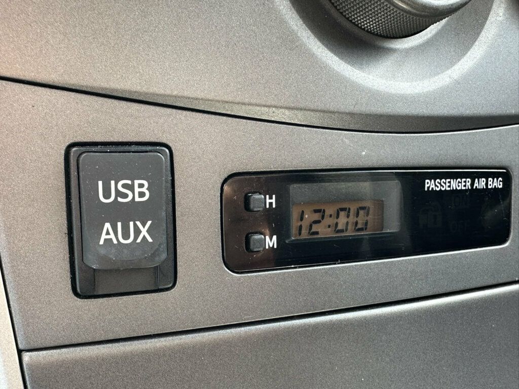 2011 Toyota Corolla 4dr Sedan Automatic LE - 23062330 - 26