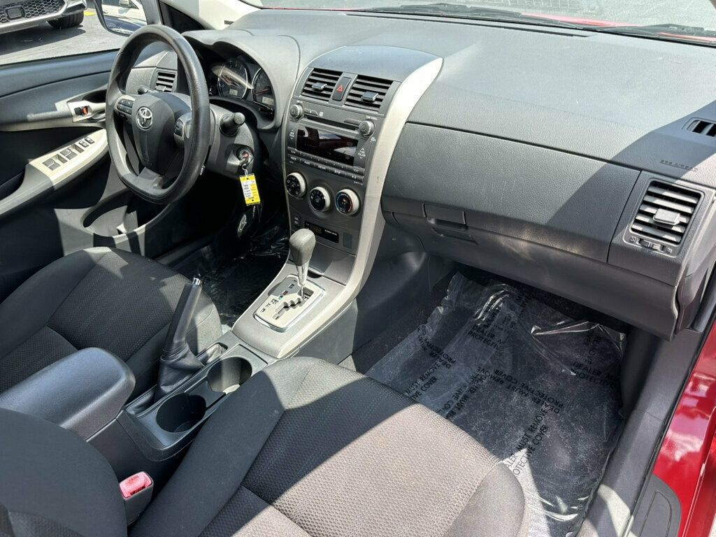2011 Toyota Corolla 4dr Sedan Automatic LE - 23062330 - 8