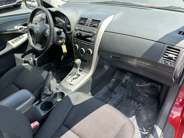 2011 Toyota Corolla 4dr Sedan Automatic LE - 23062330 - 8