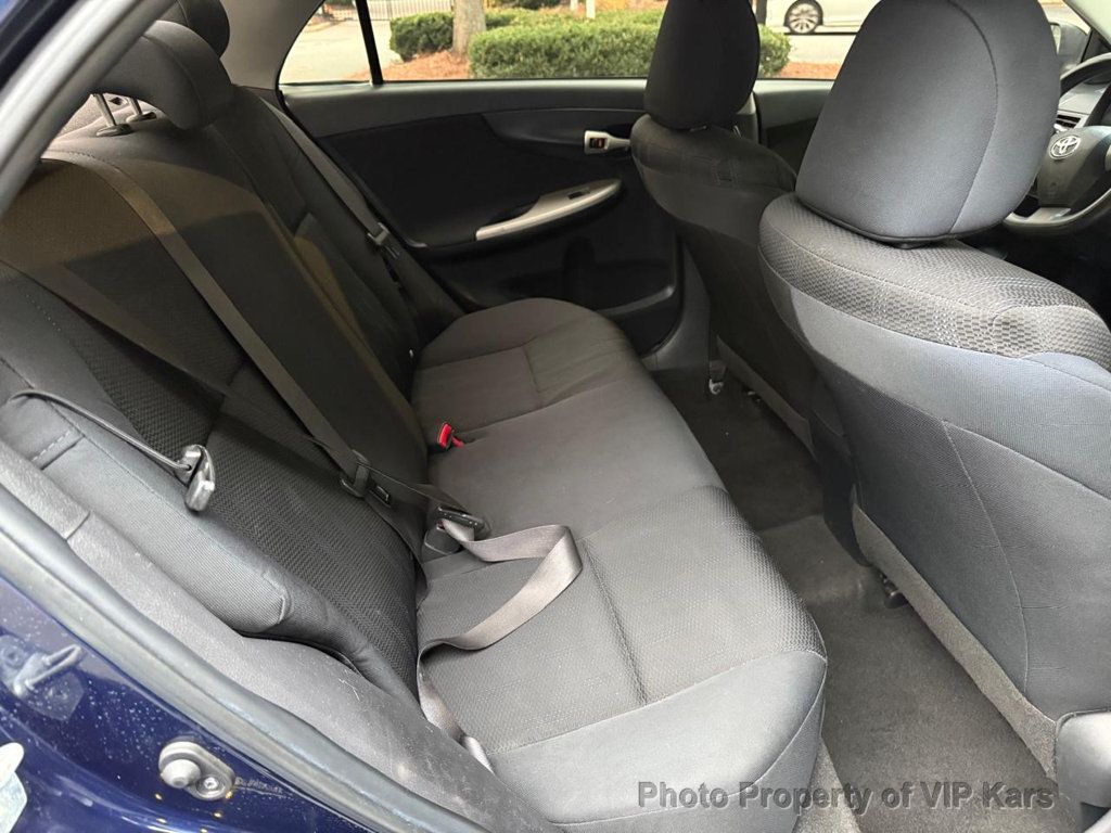 2011 Toyota Corolla 4dr Sedan Automatic S - 23041492 - 10