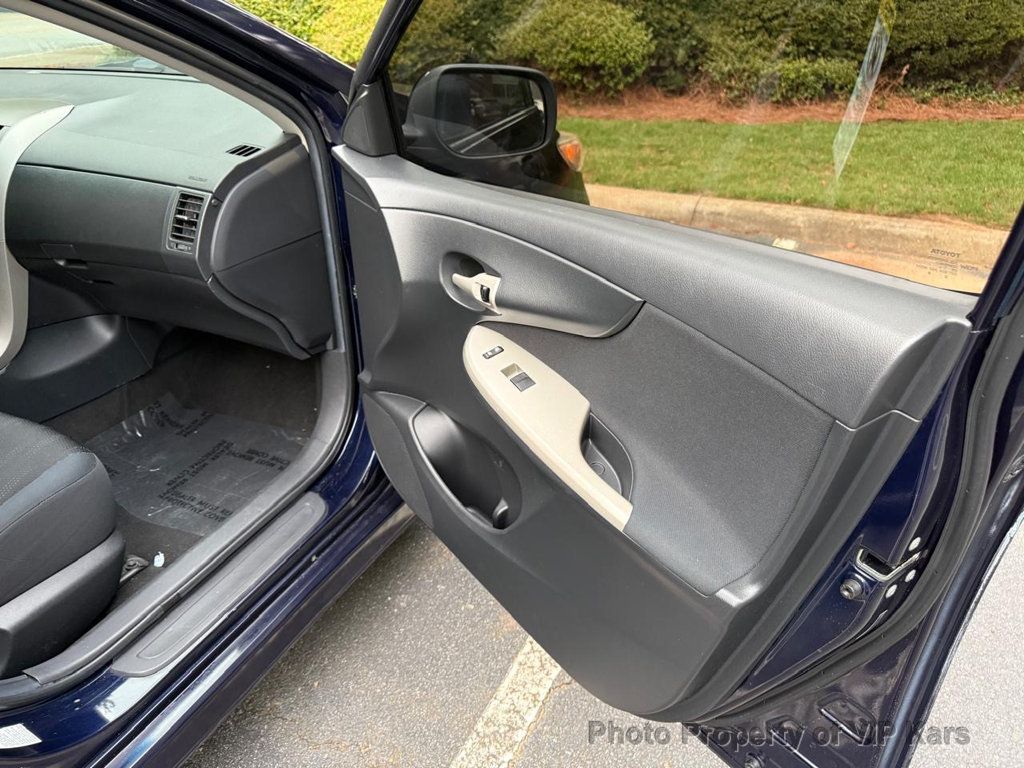 2011 Toyota Corolla 4dr Sedan Automatic S - 23041492 - 8
