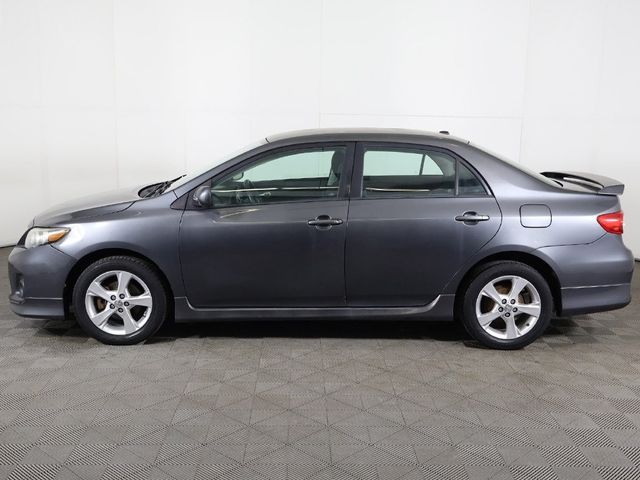 2011 Toyota Corolla 4dr Sedan Automatic S - 22944431 - 9