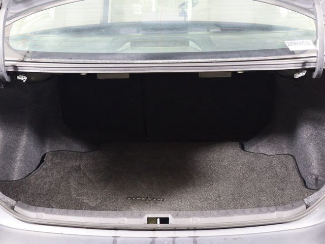 2011 Toyota Corolla 4dr Sedan Automatic S - 22944431 - 11