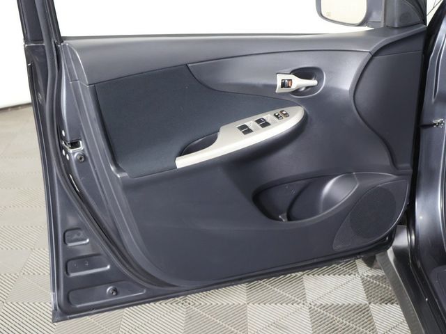 2011 Toyota Corolla 4dr Sedan Automatic S - 22944431 - 14