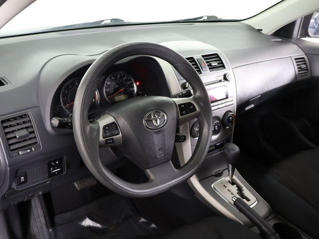 2011 Toyota Corolla 4dr Sedan Automatic S - 22944431 - 18