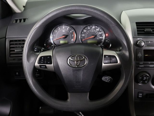 2011 Toyota Corolla 4dr Sedan Automatic S - 22944431 - 28