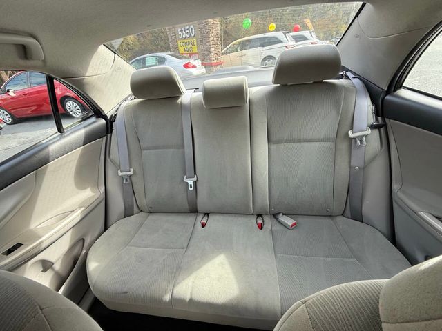 2011 Toyota Corolla Base 4dr Sedan 4A - 22943730 - 12