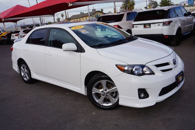 2011 Toyota Corolla LOW MILES, MOON ROOF, CLOTH SEATS - 23002391 - 1