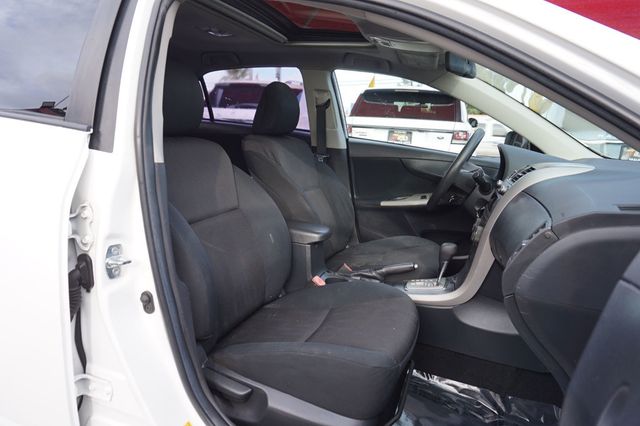 2011 Toyota Corolla LOW MILES, MOON ROOF, CLOTH SEATS - 23002391 - 19