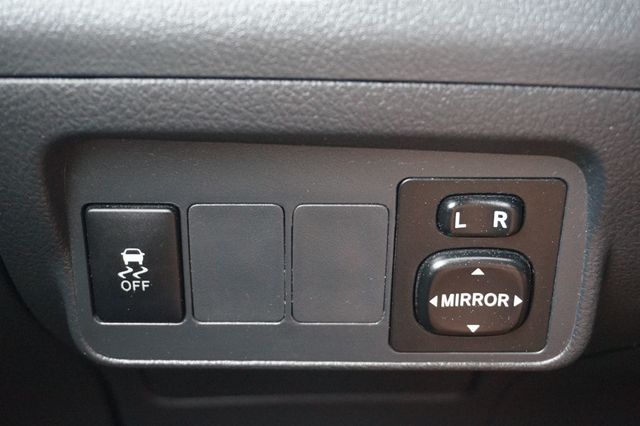 2011 Toyota Corolla LOW MILES, MOON ROOF, CLOTH SEATS - 23002391 - 21