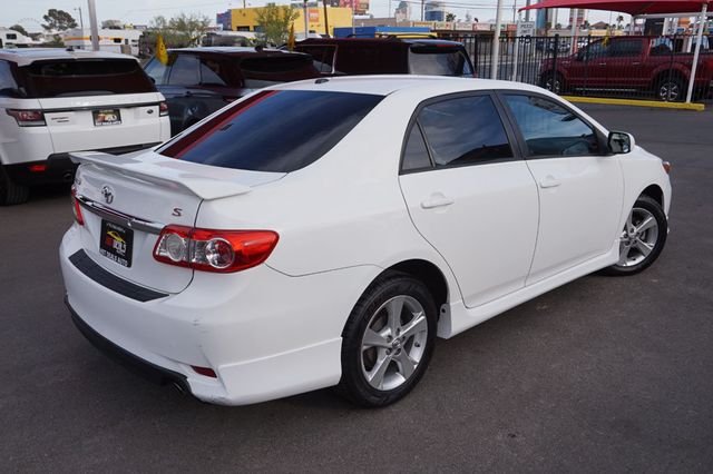 2011 Toyota Corolla LOW MILES, MOON ROOF, CLOTH SEATS - 23002391 - 5