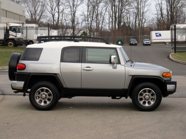 2011 Toyota FJ Cruiser 4WD 4dr Automatic - 22717772 - 8