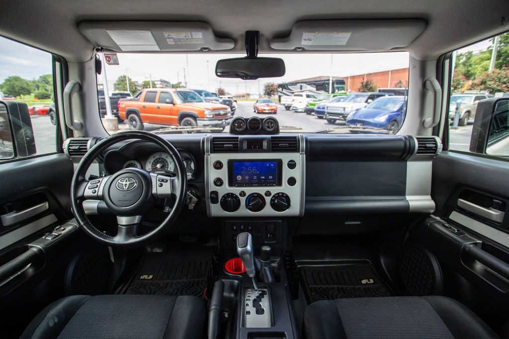 2011 Toyota FJ Cruiser 4WD 4dr Automatic - 22539179 - 11