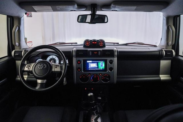 2011 Toyota FJ Cruiser 4WD 4dr Automatic - 23037890 - 11