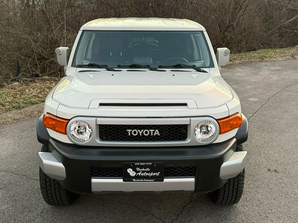 2011 Toyota FJ Cruiser 6-Speed Manual Trans, Rear Diff Lock, Upgrade / Convenience Pack - 22984371 - 9