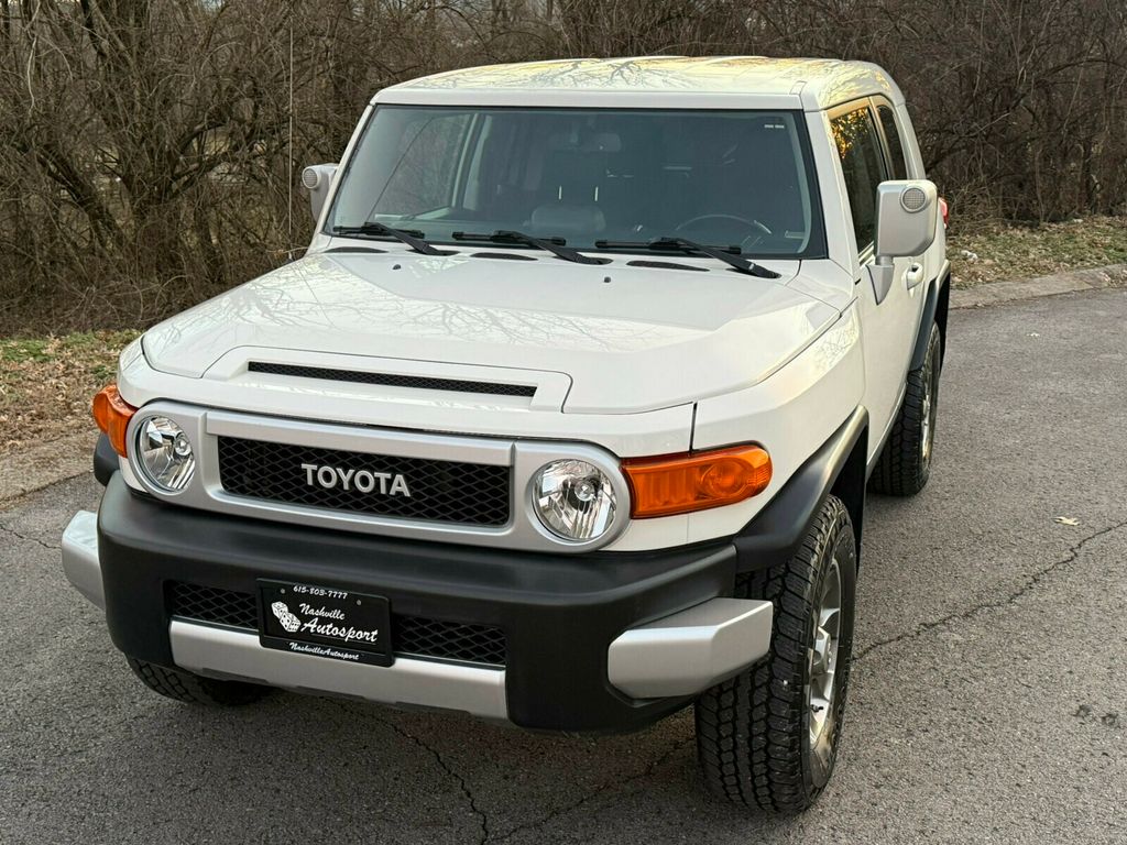 2011 Toyota FJ Cruiser 6-Speed Manual Trans, Rear Diff Lock, Upgrade / Convenience Pack - 22984371 - 11
