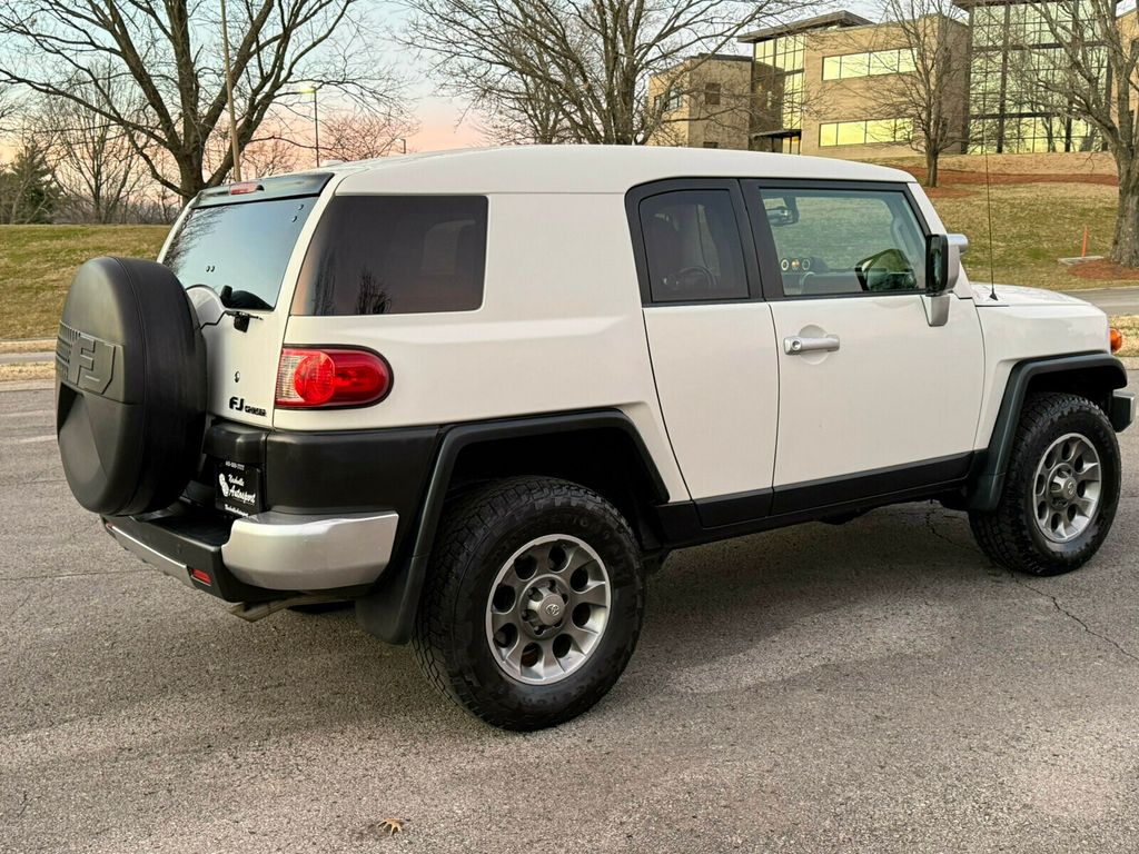 2011 Toyota FJ Cruiser 6-Speed Manual Trans, Rear Diff Lock, Upgrade / Convenience Pack - 22984371 - 6