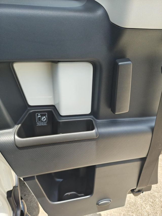 2011 Toyota FJ Cruiser  Print 2011 Toyota FJ Cruiser w/Rear Doors - 22902808 - 15