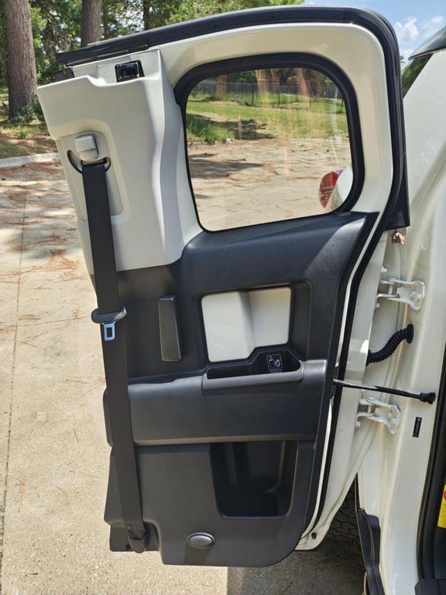 2011 Toyota FJ Cruiser  Print 2011 Toyota FJ Cruiser w/Rear Doors - 22902808 - 18