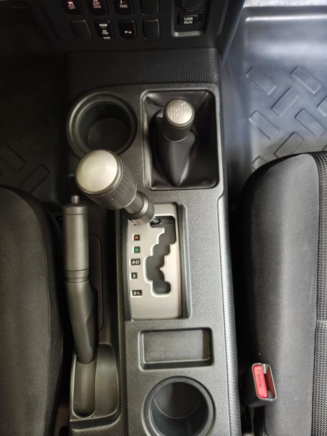 2011 Toyota FJ Cruiser  Print 2011 Toyota FJ Cruiser w/Rear Doors - 22902808 - 25