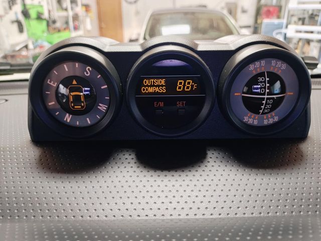 2011 Toyota FJ Cruiser  Print 2011 Toyota FJ Cruiser w/Rear Doors - 22902808 - 30