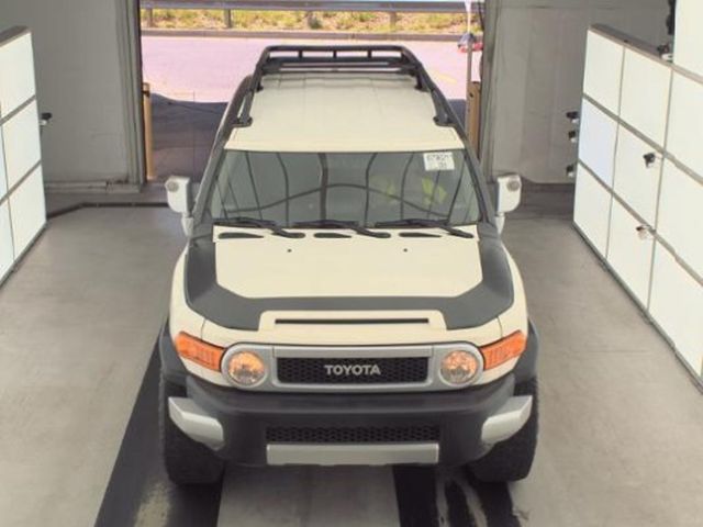 2011 Toyota FJ Cruiser  Print 2011 Toyota FJ Cruiser w/Rear Doors - 22902808 - 43