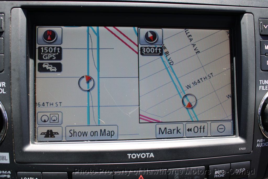 2011 Toyota Highlander SE photo 13