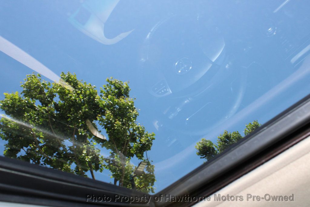 2011 Toyota Highlander SE photo 14